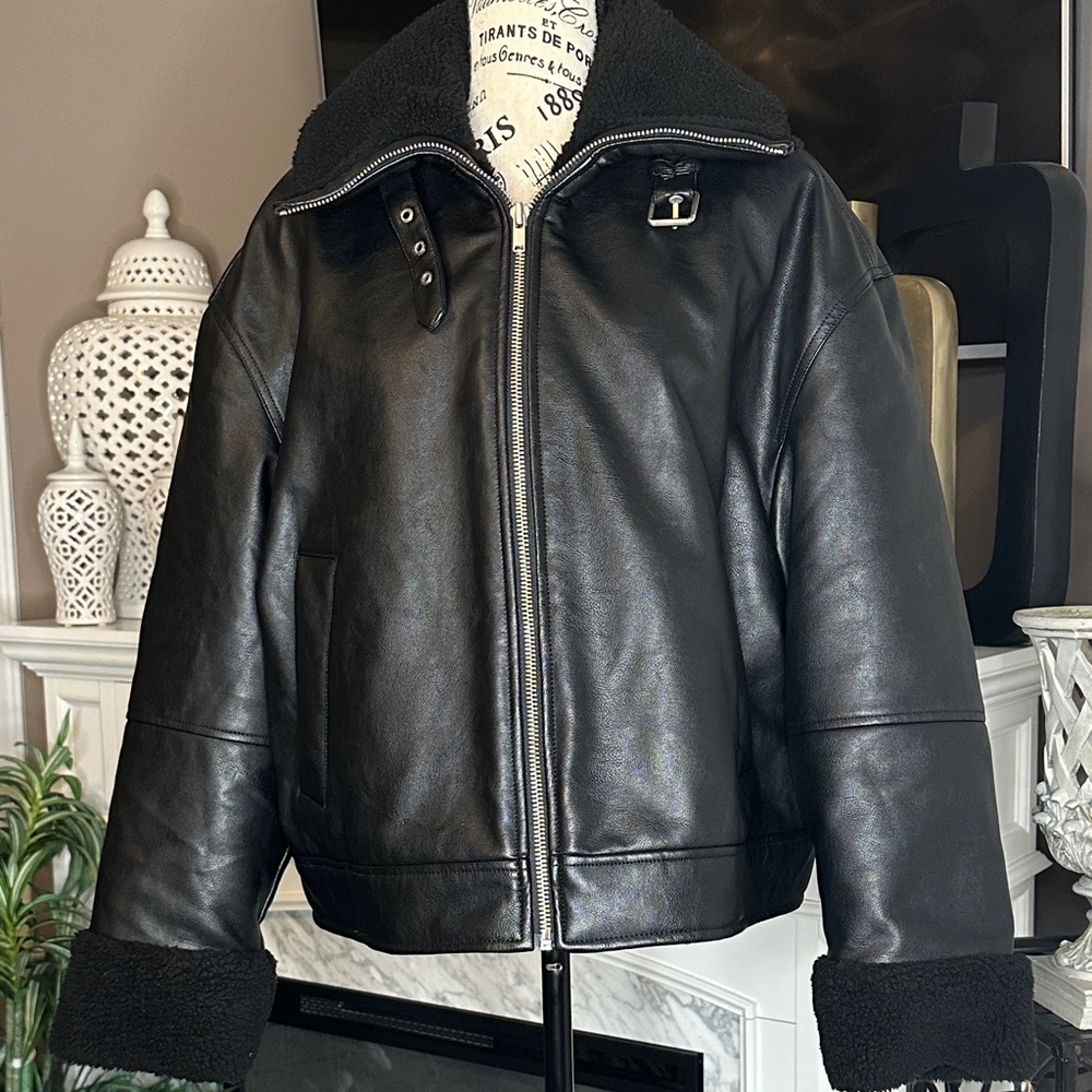 GAP Kids Black Puffer Jacket